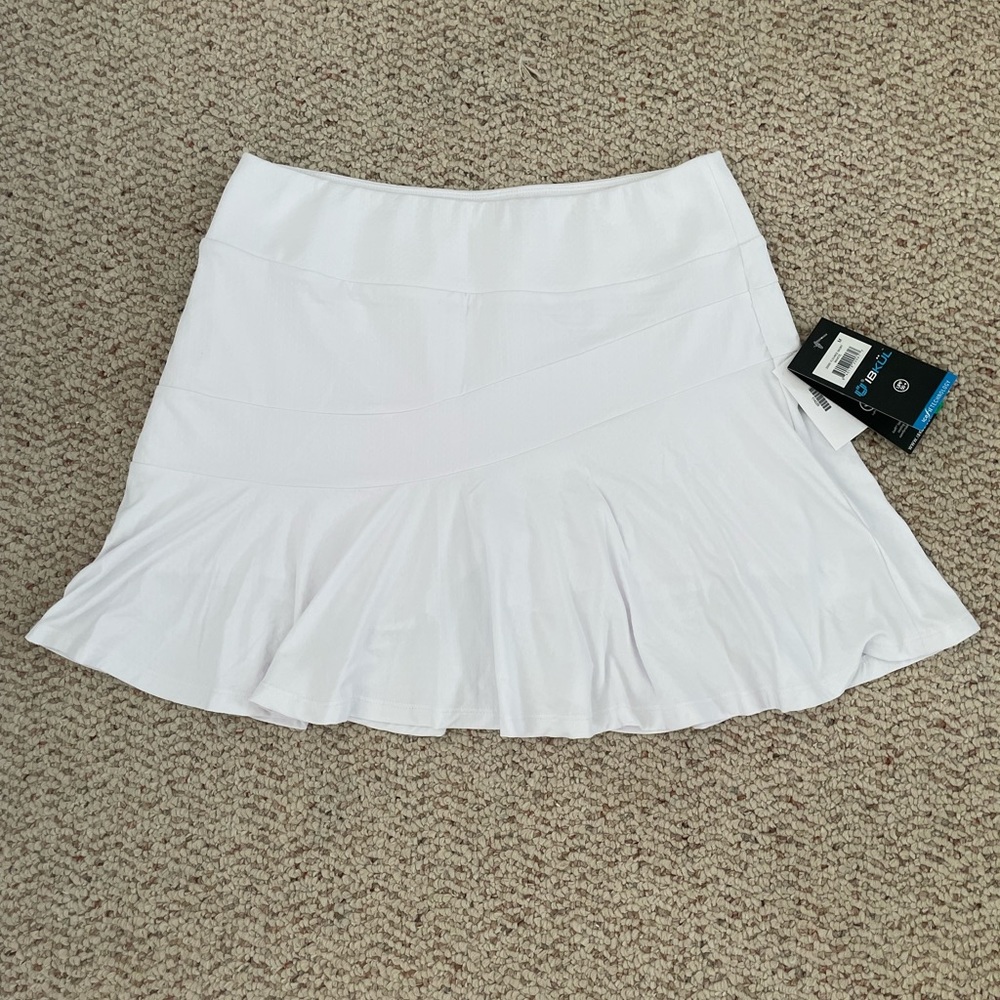 NWT IBKUL Golf Tennis Skort UPF 50 Size White Flare M